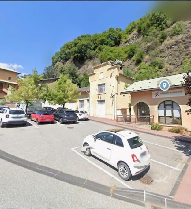 شقة Au Pied Des Cols Et Des Stations سانت مايكل دو ماورين المظهر الخارجي الصورة